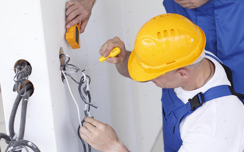 technicien électricien Paris 11